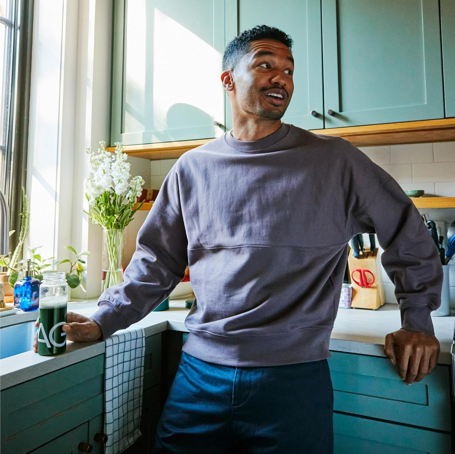 AG1 Greens Powder Refill Pouch – 75 Vitamins, Multivitamin & Probiotic | Gut Health Support | Vegan, Keto, Gluten Free | Athletic Greens Supplement - Pouch Only, Classic Formula